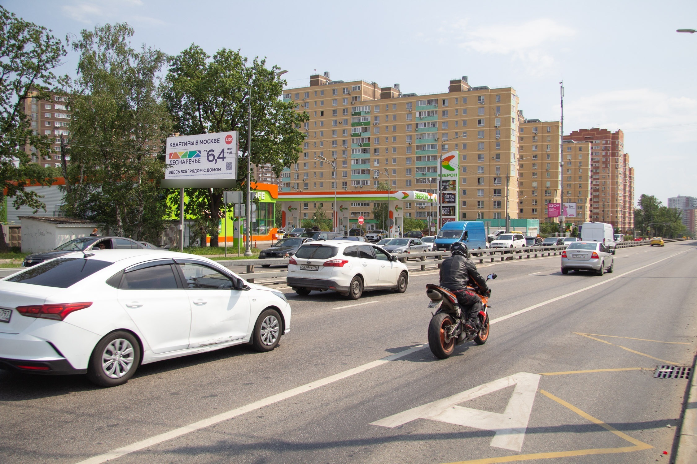 Фотография рекламного носителя, тип: Билборд 3x6, адрес: Коммунарка пос., Александры Монаховой ул., возле АЗС Эверон, Москва, Россия. Сторона Б №1067428