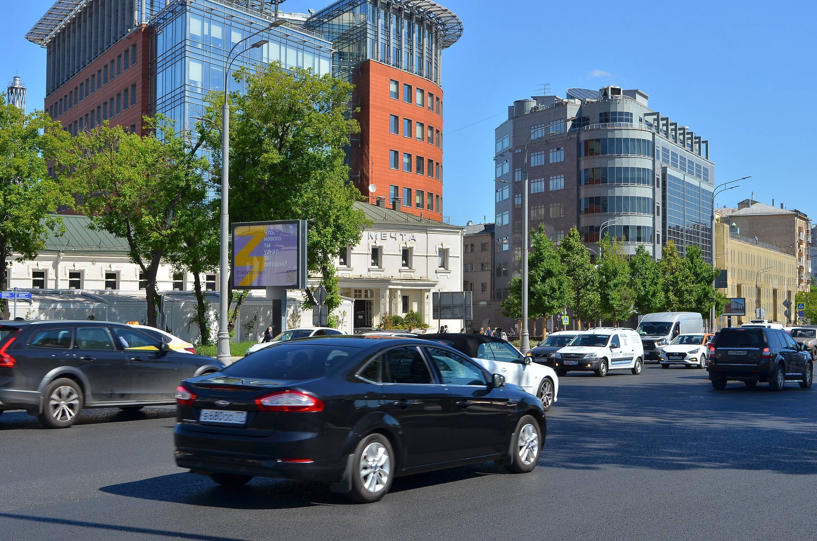 Фотография рекламного носителя, тип: Ситиборд 2.7x3.7, адрес: Нижняя Краснохолмская ул. Х Садовническая набережная, Москва, Россия. Сторона B1-B5 №769913