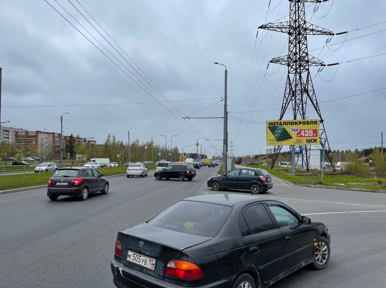 Фотография рекламного носителя, тип: Билборд 3x6, адрес: Лесной пр-т. Х Высотный пер., Петрозаводск, Республика Карелия, Россия. Сторона A №1005542