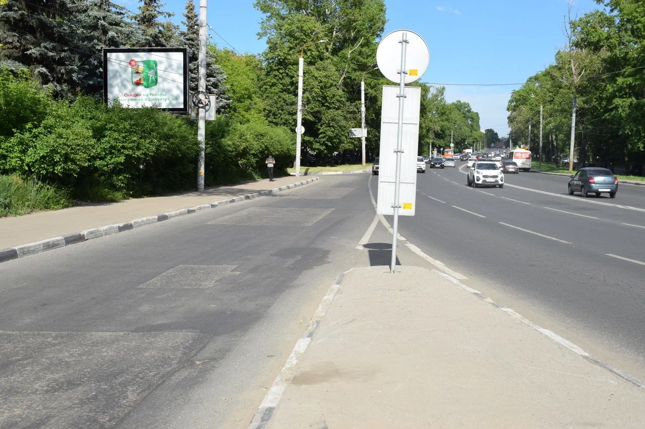 Фотография рекламного носителя, тип: Ситиборд 2.7x3.7, адрес: Родионова ул., д.4, Нижегородская область, Россия. Сторона В1-В12 №1013248