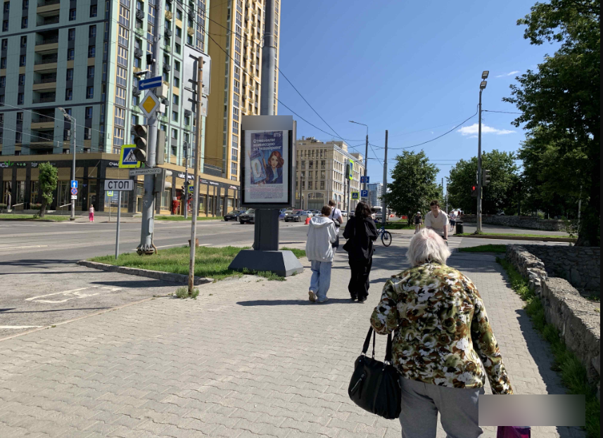 Фотография рекламного носителя, тип: Ситиформат 1.8x1.2, адрес: Борчанинова ул., д.13, Пермь, Пермский край, Россия. Сторона А1-А5 №827978