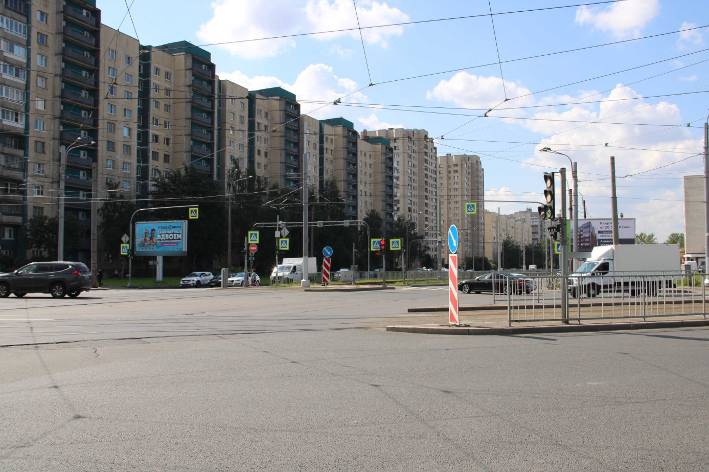 Фотография рекламного носителя, тип: Билборд 3x6, адрес: Ириновский пр-т., д.31 Х Наставников пр-т., Санкт-Петербург, Россия. Сторона Б1 №359627