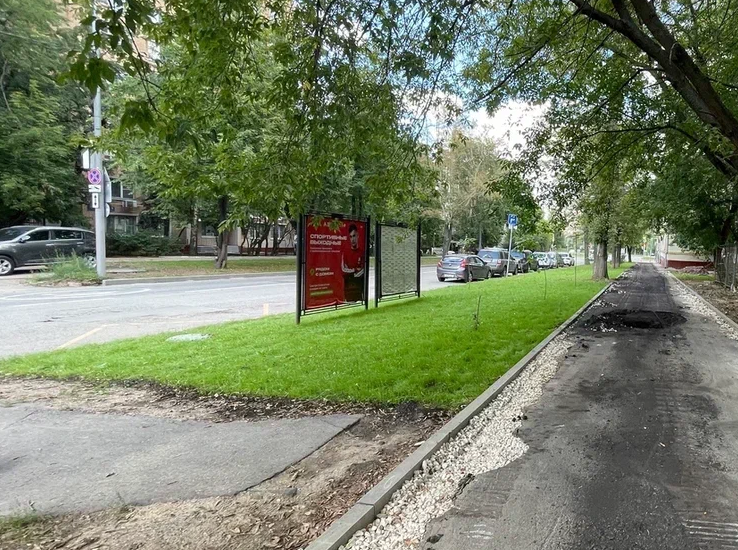 Фотография рекламного носителя, тип: Афиша 1.75x1.8, адрес: Ивана Бабушкина ул., д.4, н-в, стенд 2, Москва, Россия. Сторона B №1381437