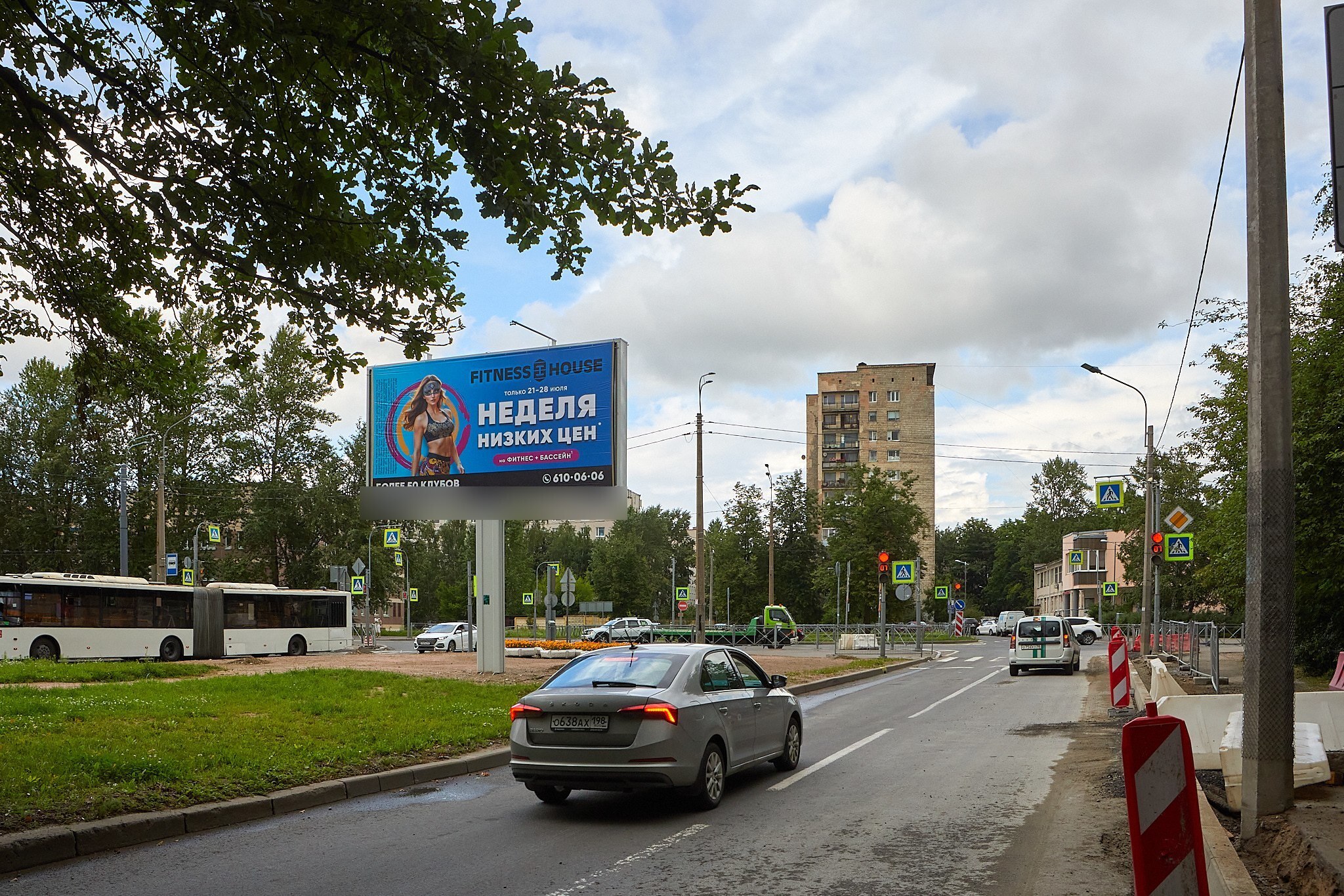 Фотография рекламного носителя, тип: Билборд 3x6, адрес: Замшина ул., д.74 Х Мечникова пр-т., Санкт-Петербург, Россия. Сторона А1 №106312