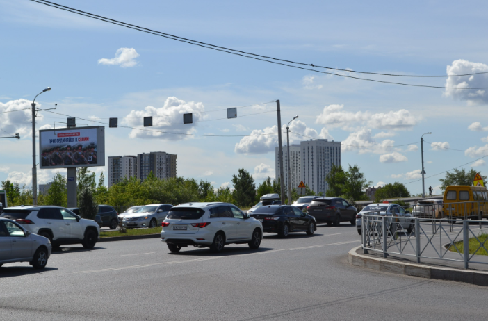 Фотография рекламного носителя, тип: Билборд 3x6, адрес: Алебашевская Х Береговая, Тюмень, Тюменская область, Россия. Сторона Б1 №1073476