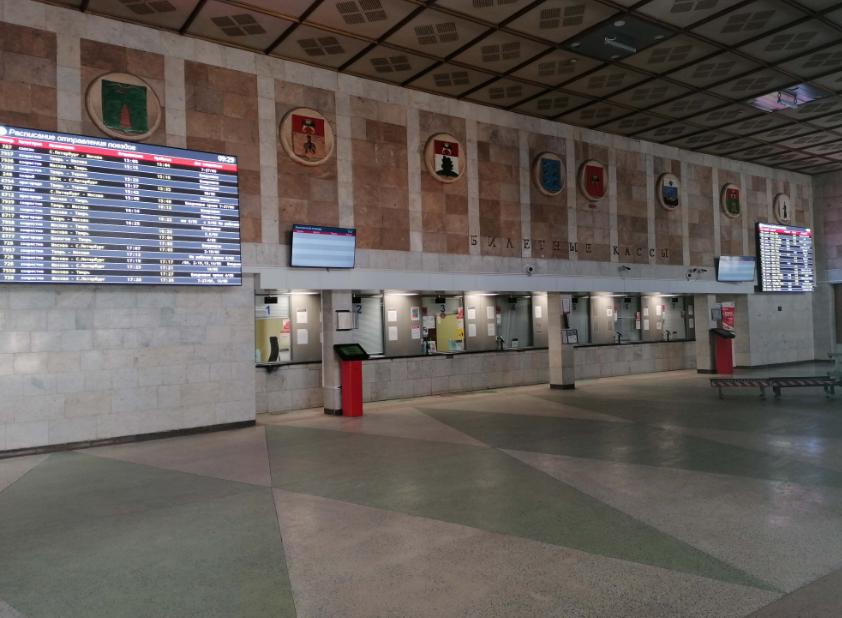 Фотография рекламного носителя, тип: Табло с расписанием, адрес: ЖД вокзал «Тверь», Коминтерна ул., д.18, Тверь, Тверская область, Россия. Сторона/вариант А №1326459