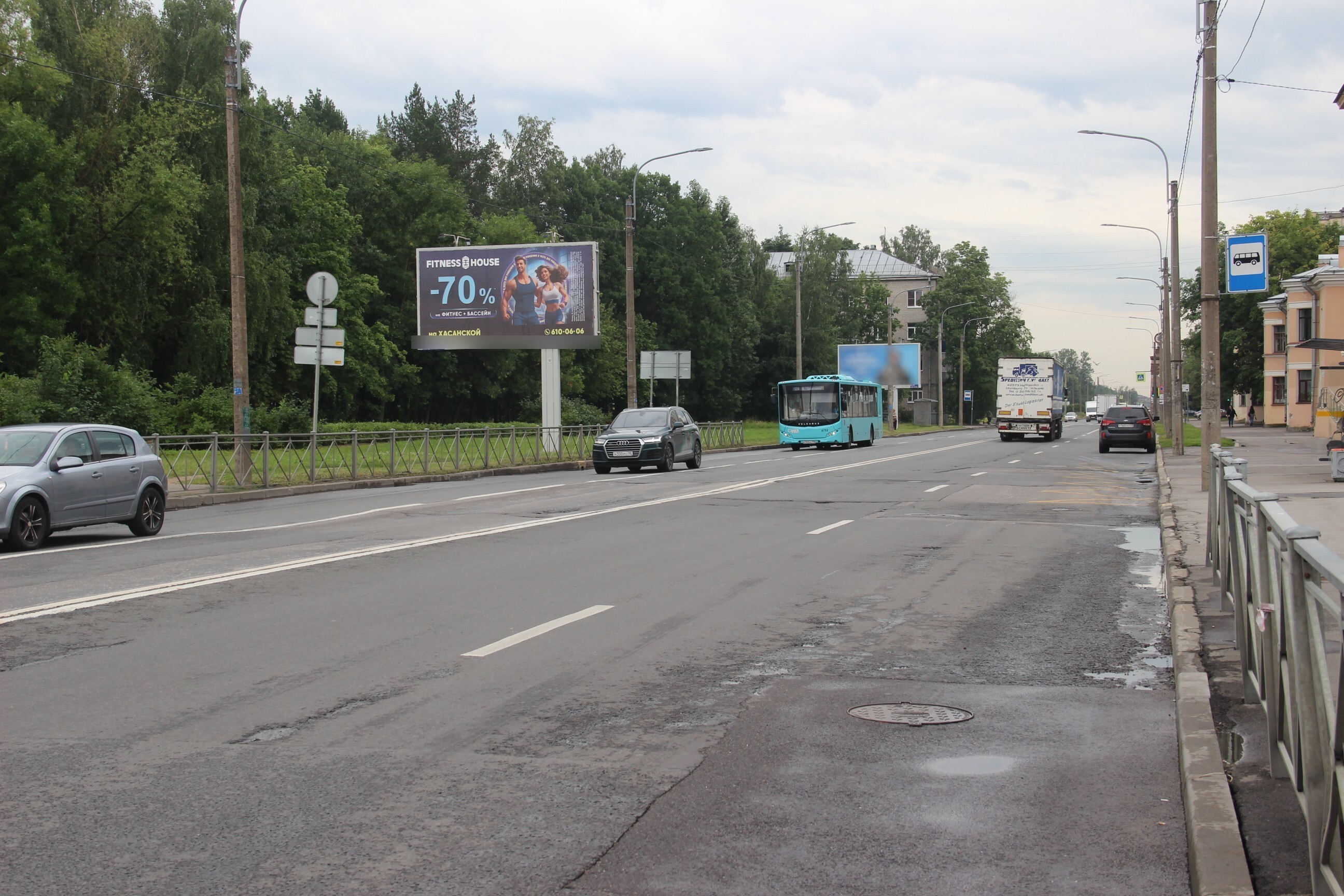 Фотография рекламного носителя, тип: Билборд 3x6, адрес: Коммуны ул. Х Рябовское ш., Санкт-Петербург, Россия. Сторона Б №214800