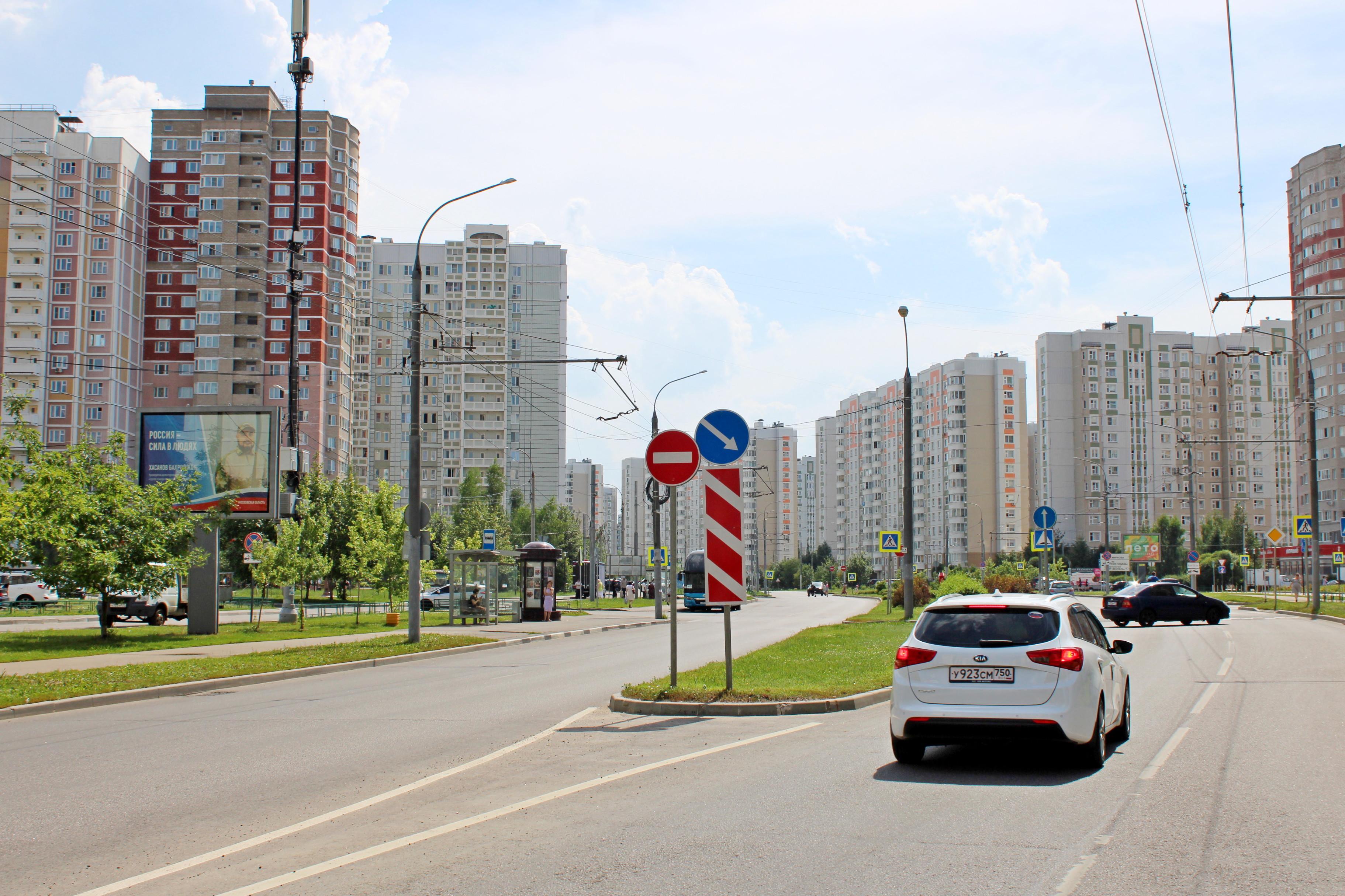 Фотография рекламного носителя, тип: Ситиборд 2.7x3.7, адрес: Академика Доллежаля ул., д.19, Подольск, Московская область, Россия. Сторона Б №496497