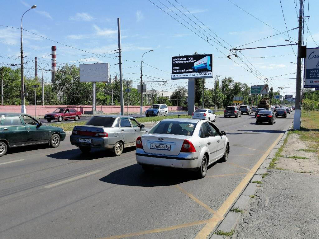 Фотография рекламного носителя, тип: Билборд 3x6, адрес: Ленина пр-т. Х Металургов пр-т., Волгоград, Волгоградская область, Россия. Сторона A1 №83191