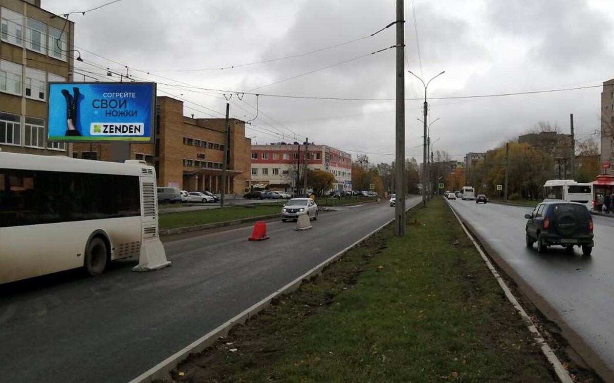 Фотография рекламного носителя, тип: Билборд 3x6, адрес: Александра Корсунова пр-т., д.30 Х Генерала Филимоненко пл., Великий Новгород, Новгородская область, Россия. Сторона B №991542