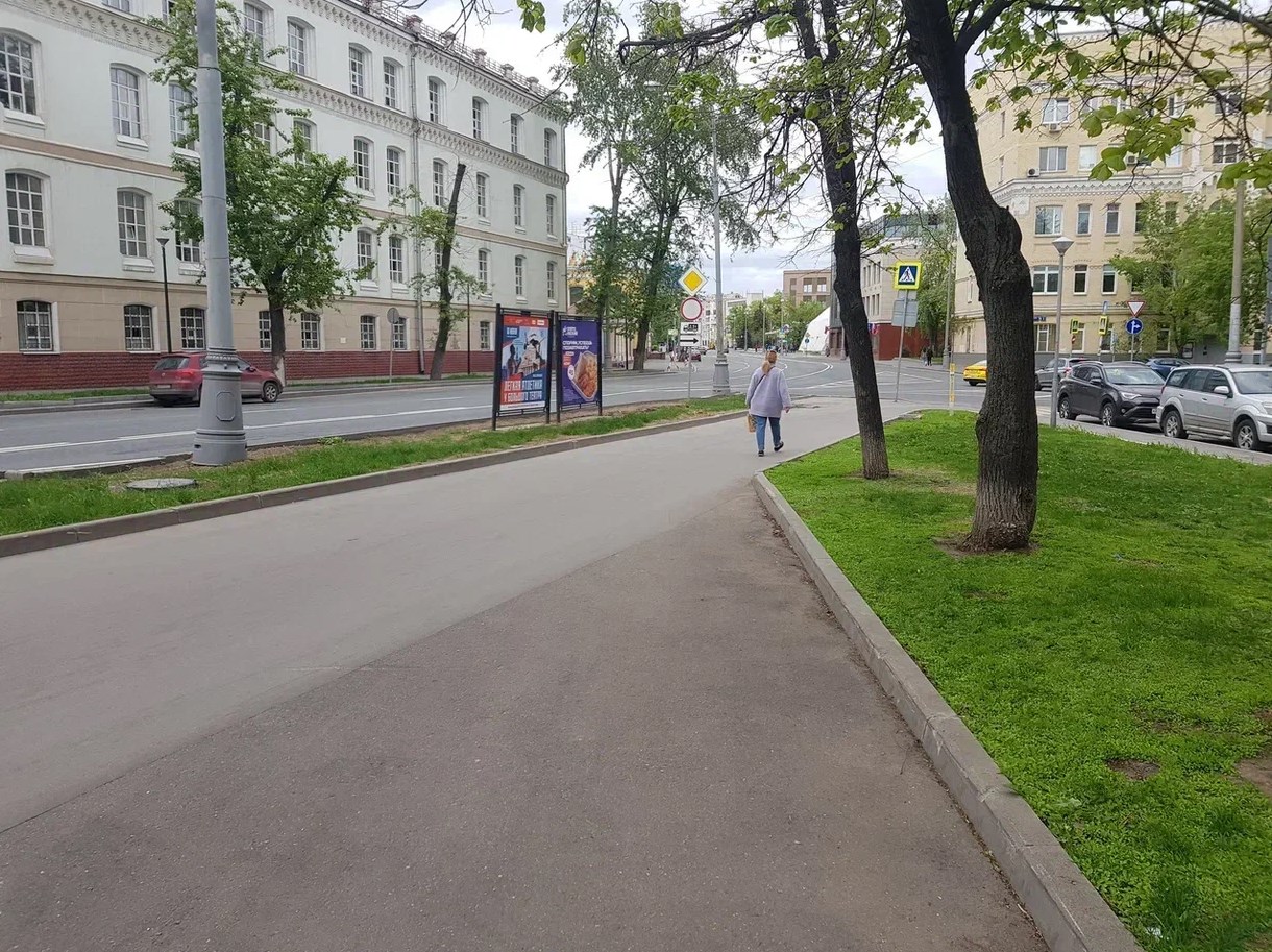 Фотография рекламного носителя, тип: Афиша 1.75x1.8, адрес: Павловская ул., д.21 Х Подольского ш., стенд 1, Москва, Россия. Сторона B №1350004