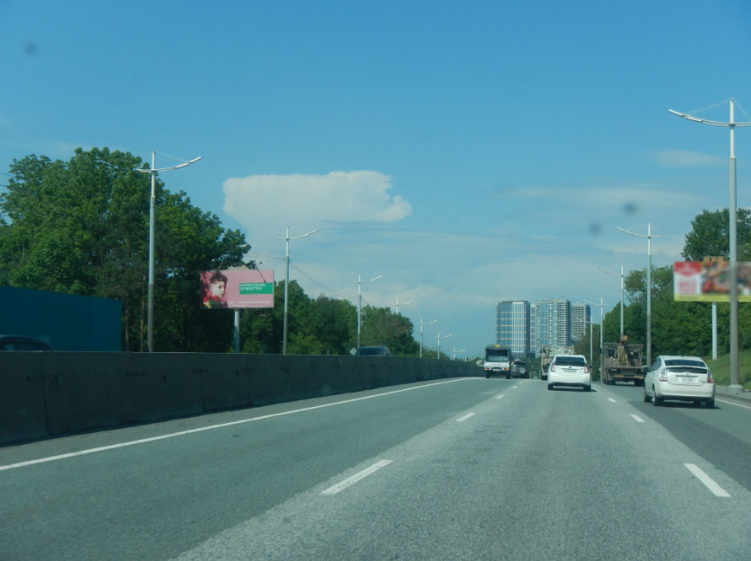 Фотография рекламного носителя, тип: Билборд 3x6, адрес: Маковского ул. Х Чайковского ул., д.43a, Владивосток, Приморский край, Россия. Сторона Б №756685
