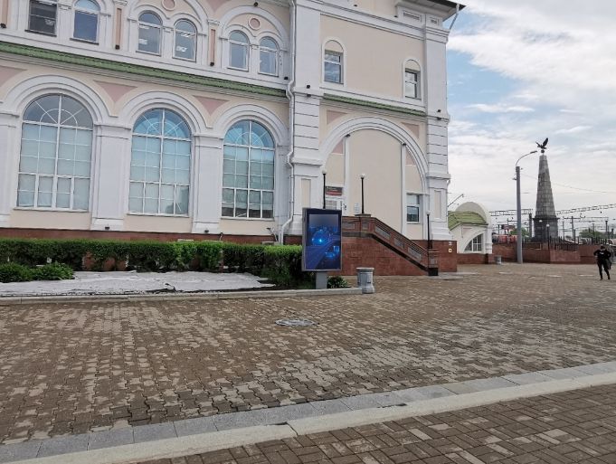 Фотография рекламного носителя, тип: Ситиформат 1.8x1.2, адрес: Привокзальная пл., поз.4, Хабаровск, Хабаровский край, Россия. Сторона А1-А10 №1326337