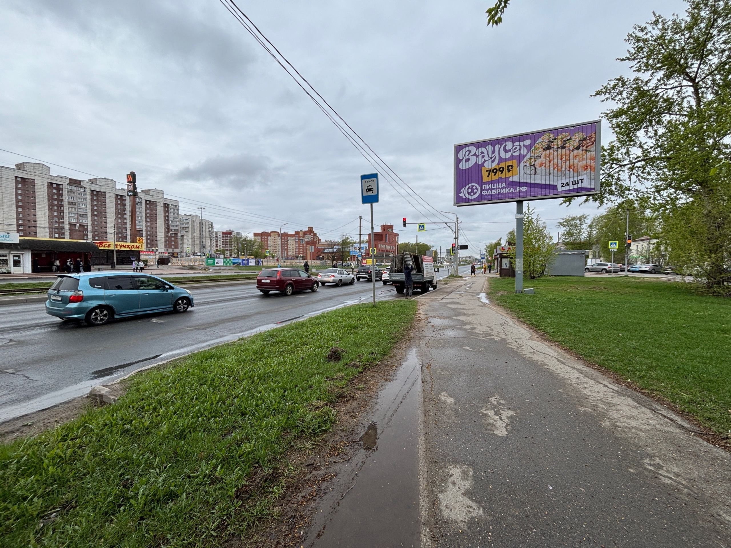 Фотография рекламного носителя, тип: Билборд 3x6, адрес: Победы пр-т., д.107, Череповец, Вологодская область, Россия. Сторона A1-A3 №855234