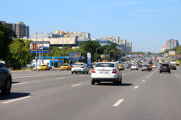 Фотография рекламного носителя, тип: Билборд 3x6, адрес: Кутузовский пр-т., д.50, Москва, Россия. Сторона Б №101496