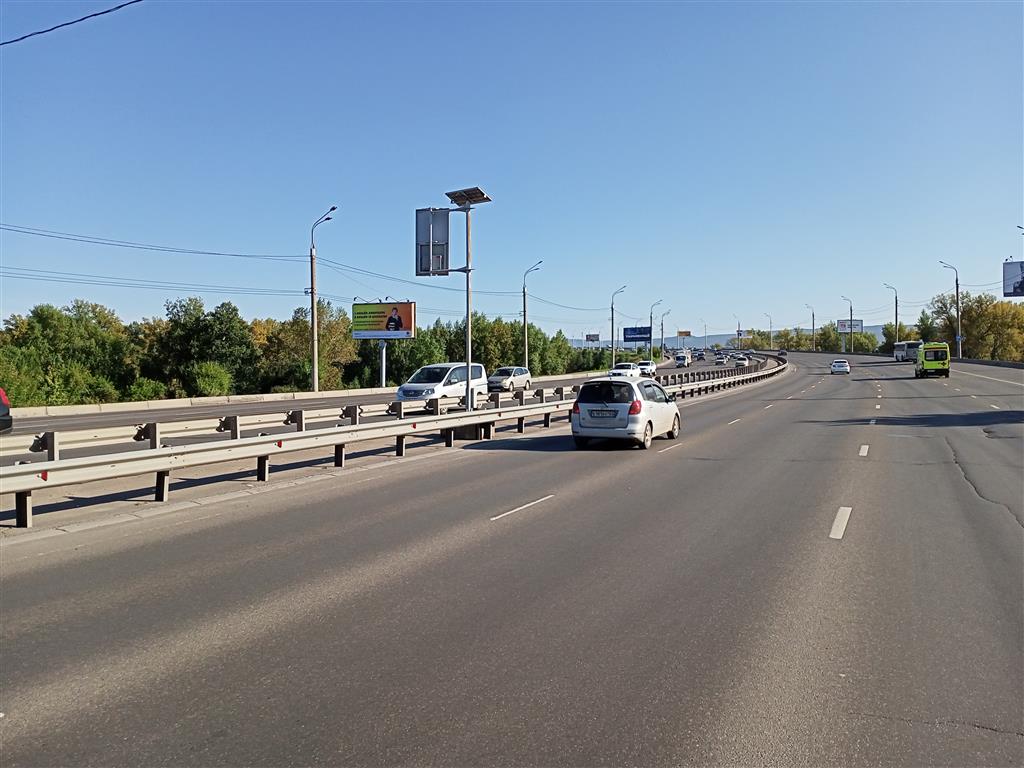 Фотография рекламного носителя, тип: Билборд 3x6, адрес: Октябрьский мост, 140 м до остановки, Красноярск, Красноярский край, Россия. Сторона Б №88389