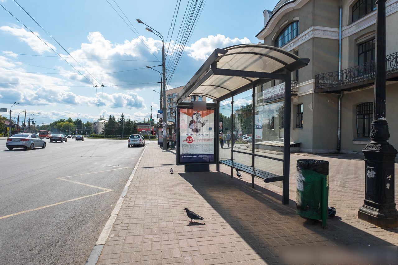 Фотография рекламного носителя, тип: Остановка 1.8x1.2, адрес: Коминтерна ул., ост. Центр Сормова, поз.1, Нижний Новгород, Нижегородская область, Россия. Сторона А №142112