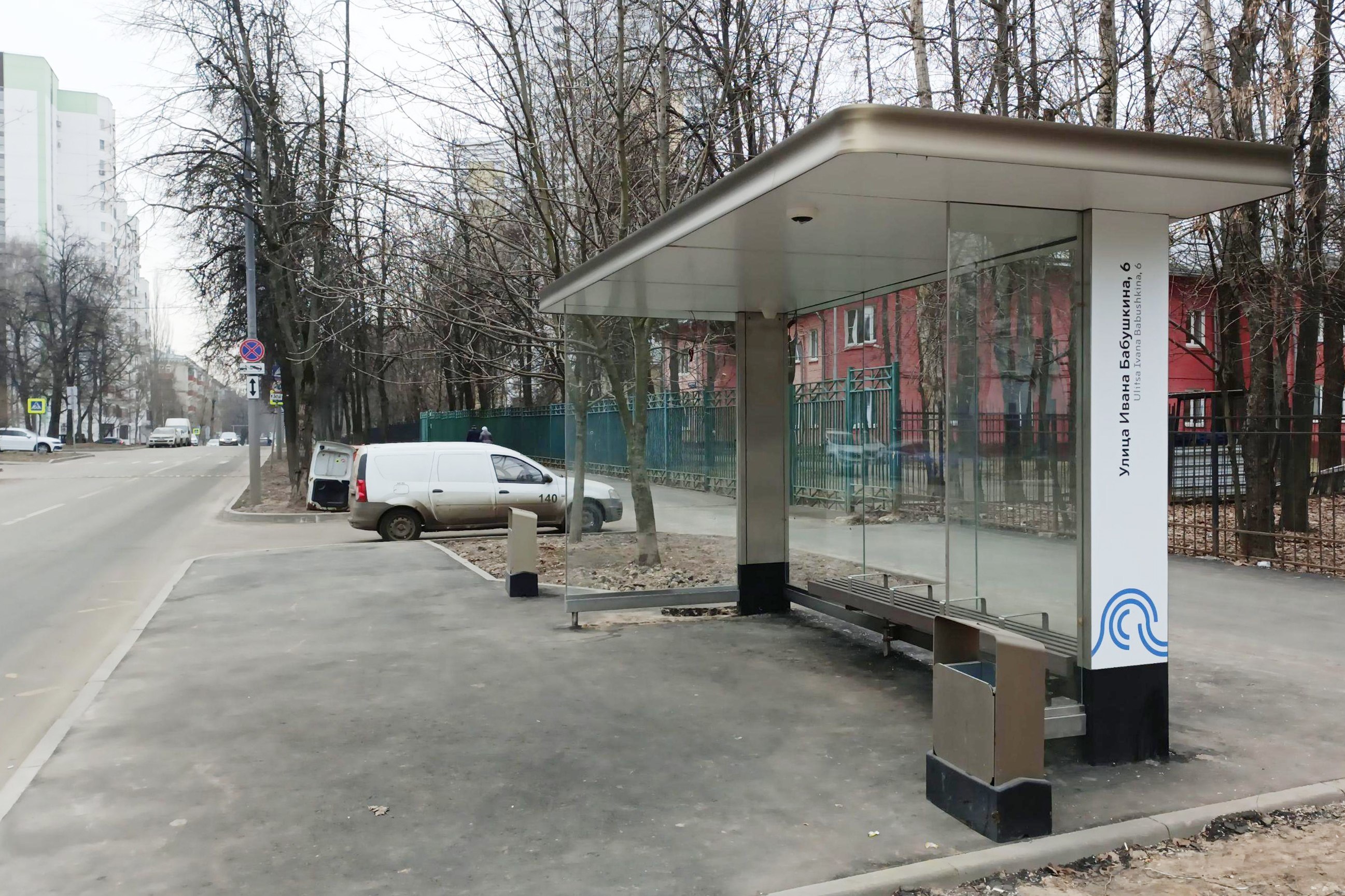 Фотография рекламного носителя, тип: Остановка 1.8x1.2, адрес: Ивана Бабушкина ул., д.6, Москва, Россия. Сторона А №927355