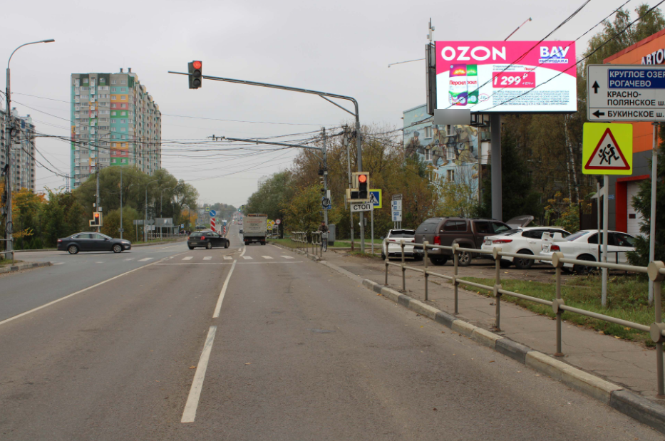 Фотография рекламного носителя, тип: Билборд 3x6, адрес: Батарейная ул., д.2, Лобня, Московская область, Россия. Сторона А1 №112836