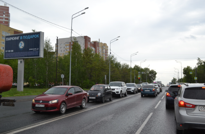 Фотография рекламного носителя, тип: Билборд 3x6, адрес: Щербакова ул., д.113, Тюмень, Тюменская область, Россия. Сторона Б1-Б3 №410570