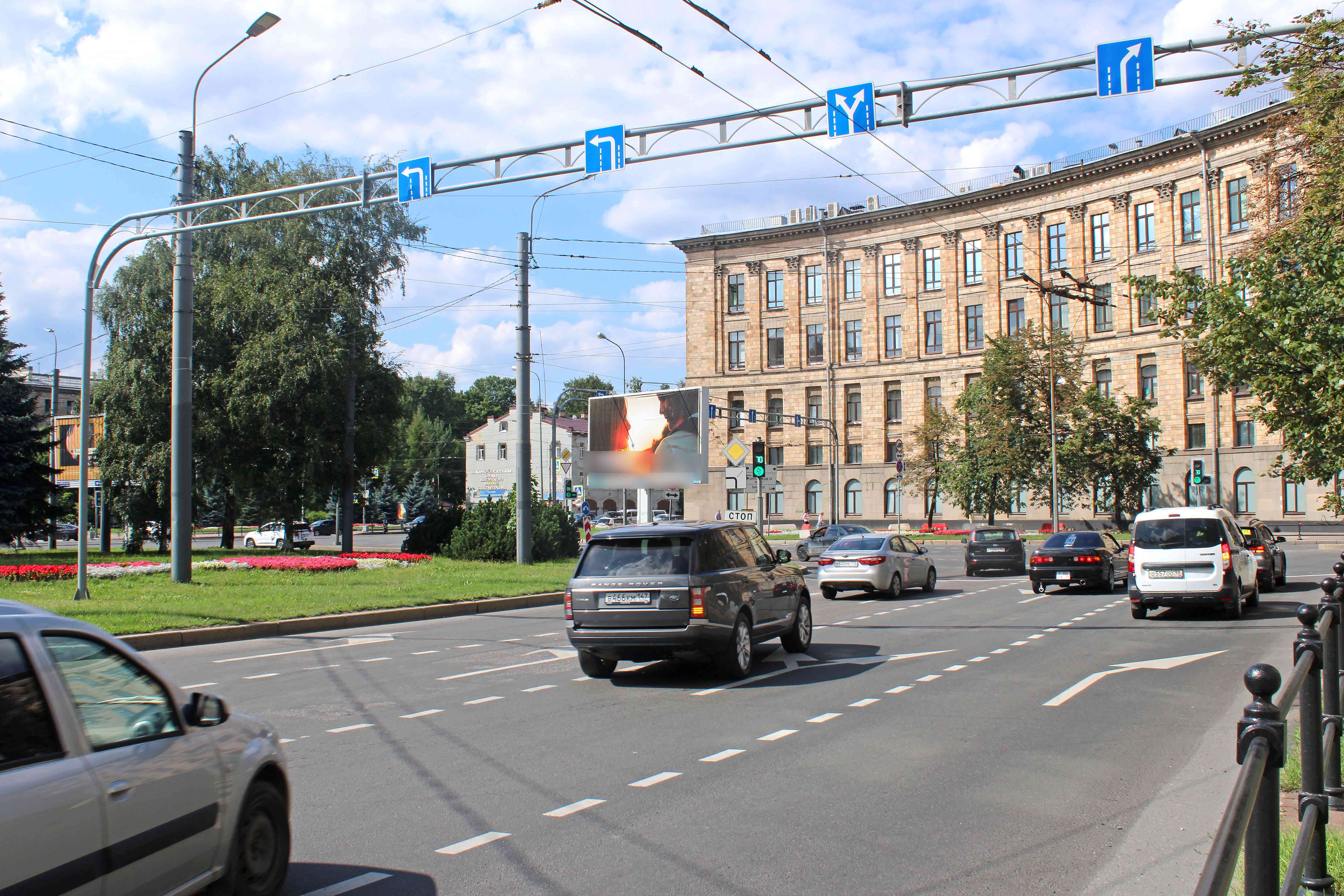 Фотография рекламного носителя, тип: Билборд 3x6, адрес: Светлановская пл. Х Светлановский пр-т., Санкт-Петербург, Россия. Сторона А №120911