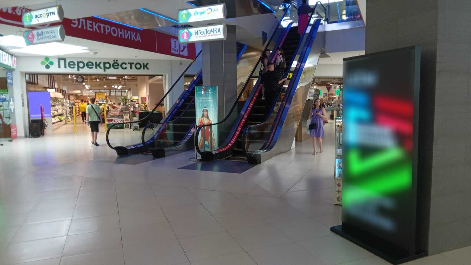 Фотография рекламного носителя, тип: Видеоэкран, адрес: Торговый центр «Облака 2», Кузнецкий пр-т.,д.33/1, Кемерово, Кемеровская область, Россия. Сторона/вариант №1337665