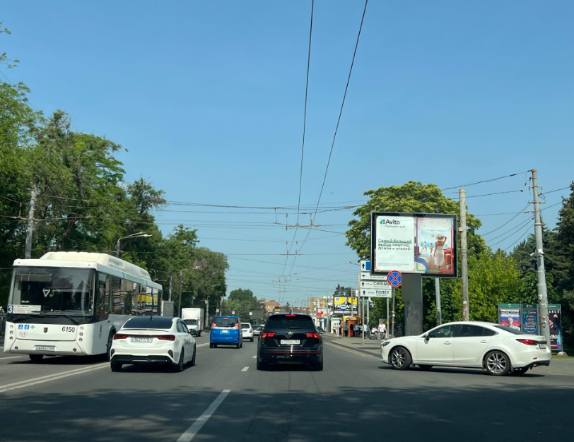 Фотография рекламного носителя, тип: Ситиборд 2.7x3.7, адрес: Шолохова ул., д.104а/1 Х 26 линия ул., Ростов-на-Дону, Ростовская область, Россия. Сторона А1-А6 №842046