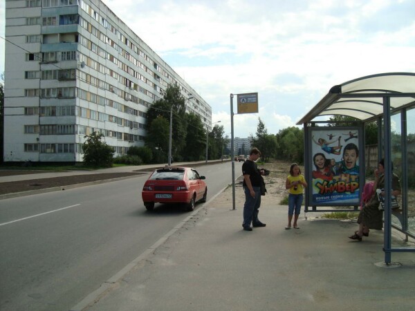 Фотография рекламного носителя, тип: Остановка 1.8x1.2, адрес: Тамбасова ул., д.6, Санкт-Петербург, Россия. Сторона А №130208