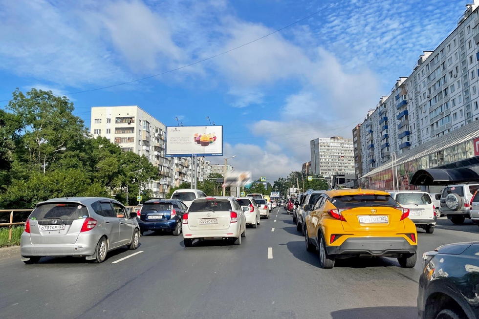 Фотография рекламного носителя, тип: Билборд 3x6, адрес: Красного Знамени пр-т., Владивосток, Приморский край, Россия. Сторона А1 №154002