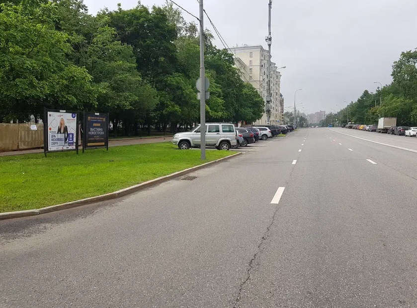 Фотография рекламного носителя, тип: Афиша 1.75x1.8, адрес: Куусинена ул., д.17, поз.1, стенд 2, Москва, Россия. Сторона A №886899