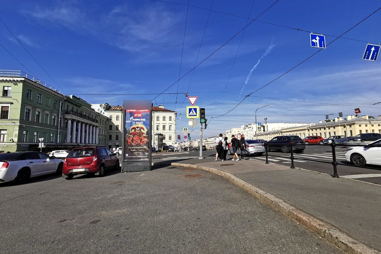 Фотография рекламного носителя, тип: Пиллар 3x1.4, адрес: Реки Фонтанки наб., д.83 Х Гороховая ул., Санкт-Петербург, Россия. Сторона А №541638