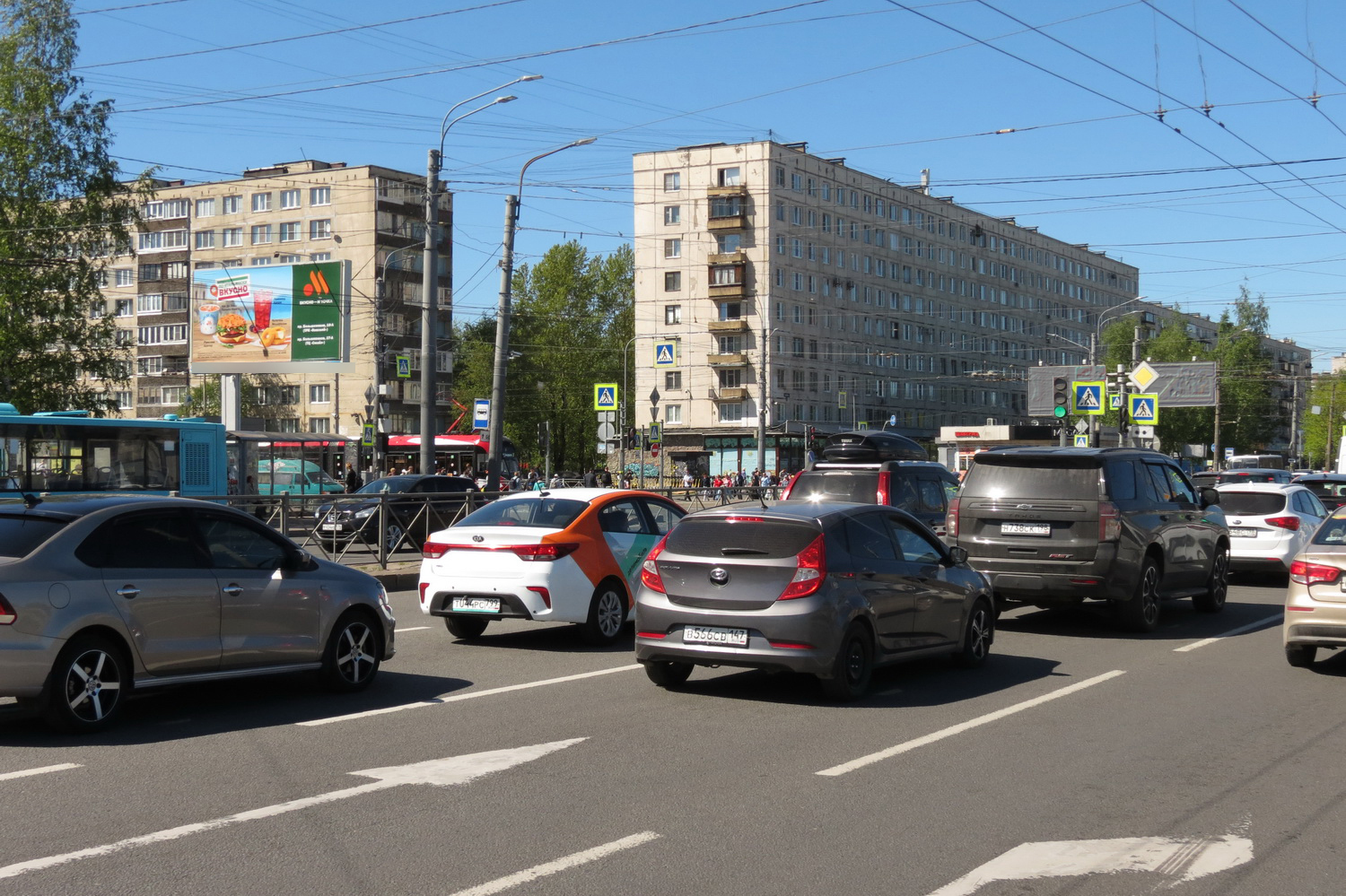 Фотография рекламного носителя, тип: Билборд 3x6, адрес: Большевиков пр-т. Х Дыбенко ул., д.27, корп.4, Санкт-Петербург, Россия. Сторона Б №118516
