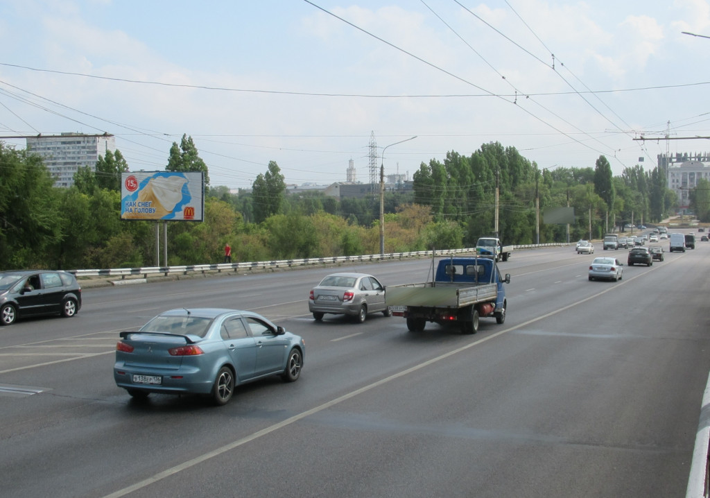 Фотография рекламного носителя, тип: Билборд 3x6, адрес: Дамба ВОГРЭС, заезд на мост, 300м от Героев Стратосферы ул., Воронеж, Воронежская область, Россия. Сторона Б №111655