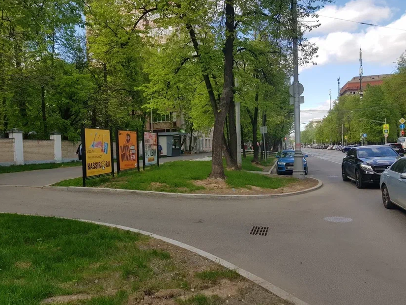 Фотография рекламного носителя, тип: Афиша 1.75x1.8, адрес: Шаболовка ул., д.40, стенд 3, Москва, Россия. Сторона A №883891