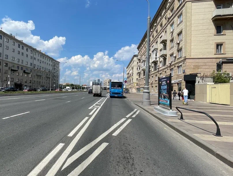 Фотография рекламного носителя, тип: Афиша 1.75x1.8, адрес: Новослободская ул., д.62, поз.1, стенд 1, Москва, Россия. Сторона A №789421