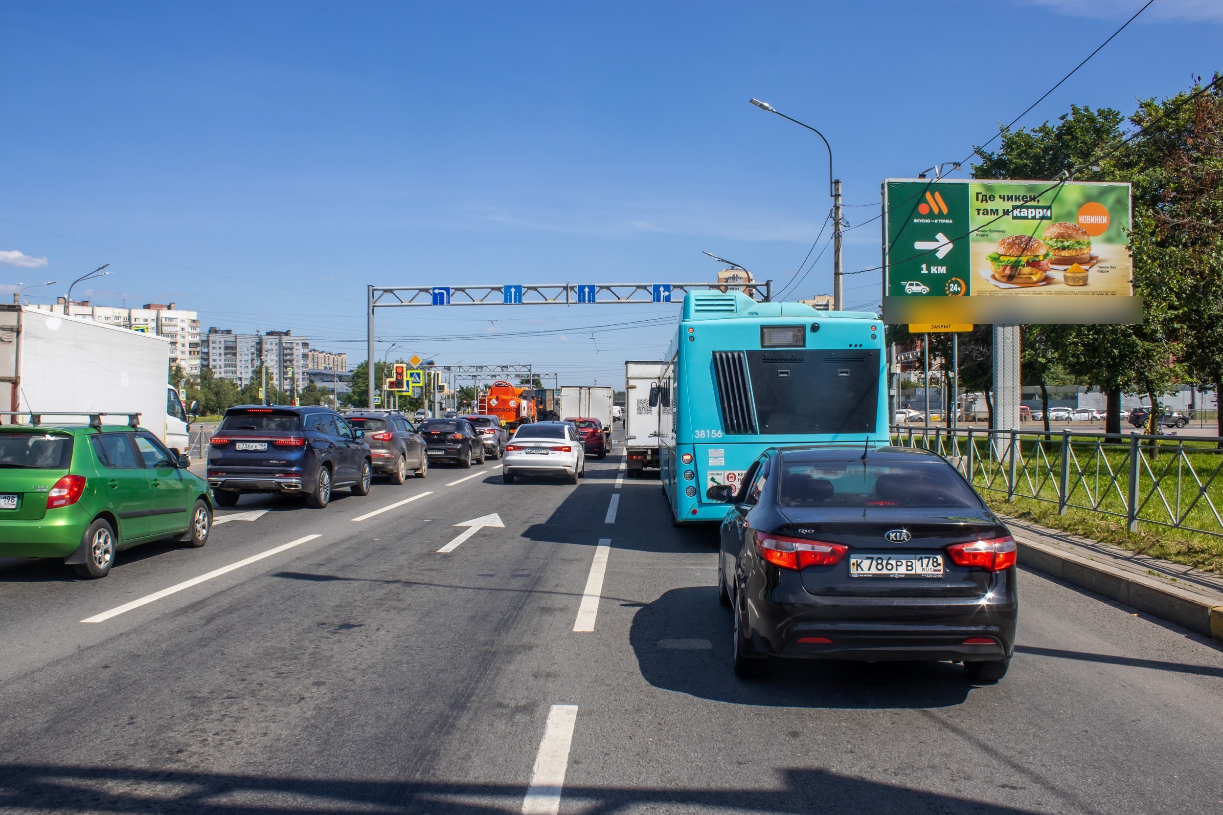 Фотография рекламного носителя, тип: Билборд 3x6, адрес: Дунайский пр-т. Х Бухарестская ул., Санкт-Петербург, Россия. Сторона А №214815