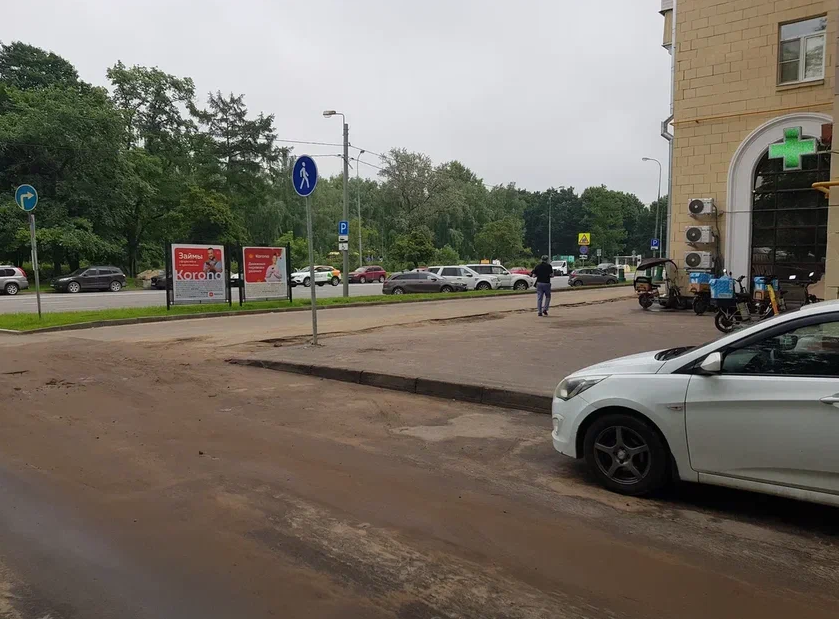 Фотография рекламного носителя, тип: Афиша 1.75x1.8, адрес: Куусинена ул., д.15, поз.2, стенд 2, Москва, Россия. Сторона B №886898