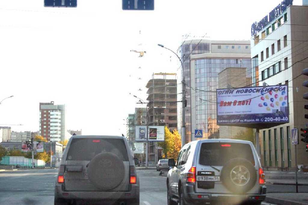 Фотография рекламного носителя, тип: Билборд 3x6, адрес: Фрунзе ул. Х Семьи Шамшиных ул., Новосибирск, Новосибирская область, Россия. Сторона A1 №184642