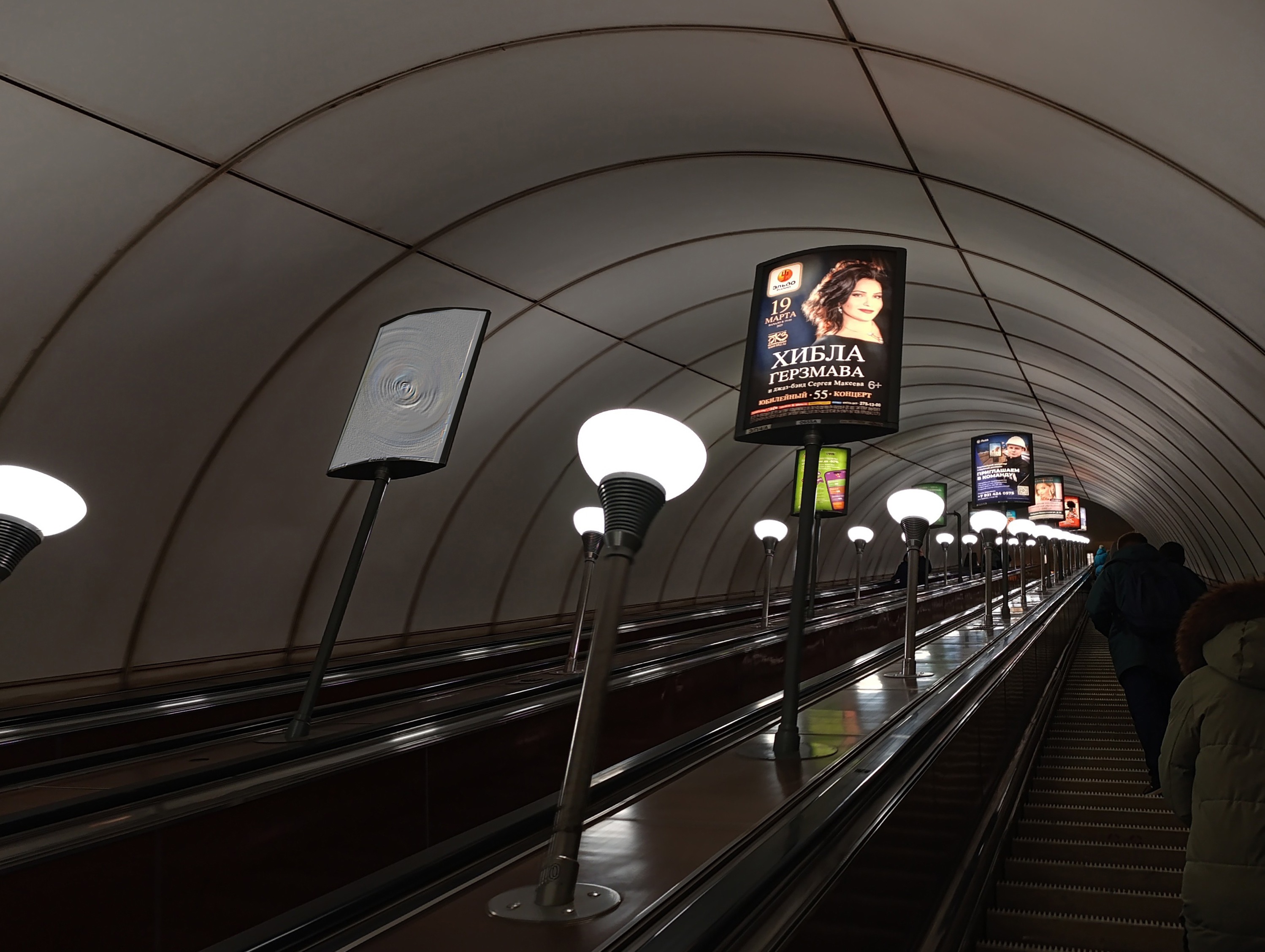 Фотография рекламного носителя, тип: Лайтбокс, адрес: Станция метро «Невский пр.», линия Московско-Петроградская, Санкт-Петербург, Россия. Сторона/вариант А №1605949