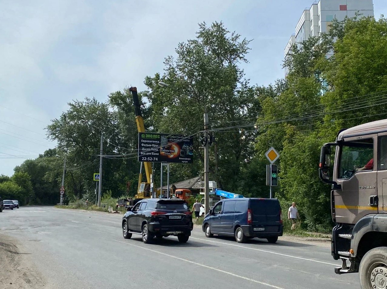 Фотография рекламного носителя, тип: Билборд 3x6, адрес: Смирнова ул. Х Барнаульский пр-т., д.20, Томск, Томская область, Россия. Сторона А №472343