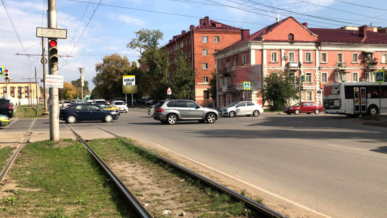 Фотография рекламного носителя, тип: Билборд 3x4, адрес: Октябрьская ул., д.120А Х Герцена ул., Омск, Омская область, Россия. Сторона A1-А10 №1349414