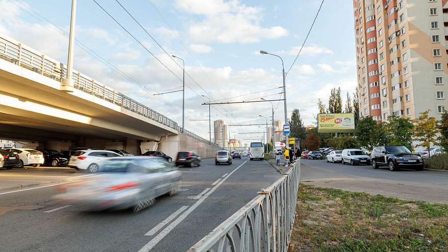 Фотография рекламного носителя, тип: Билборд 3x6, адрес: Фатыха Амирхана ул., д.23, Казань, Республика Татарстан, Россия. Сторона A №232288