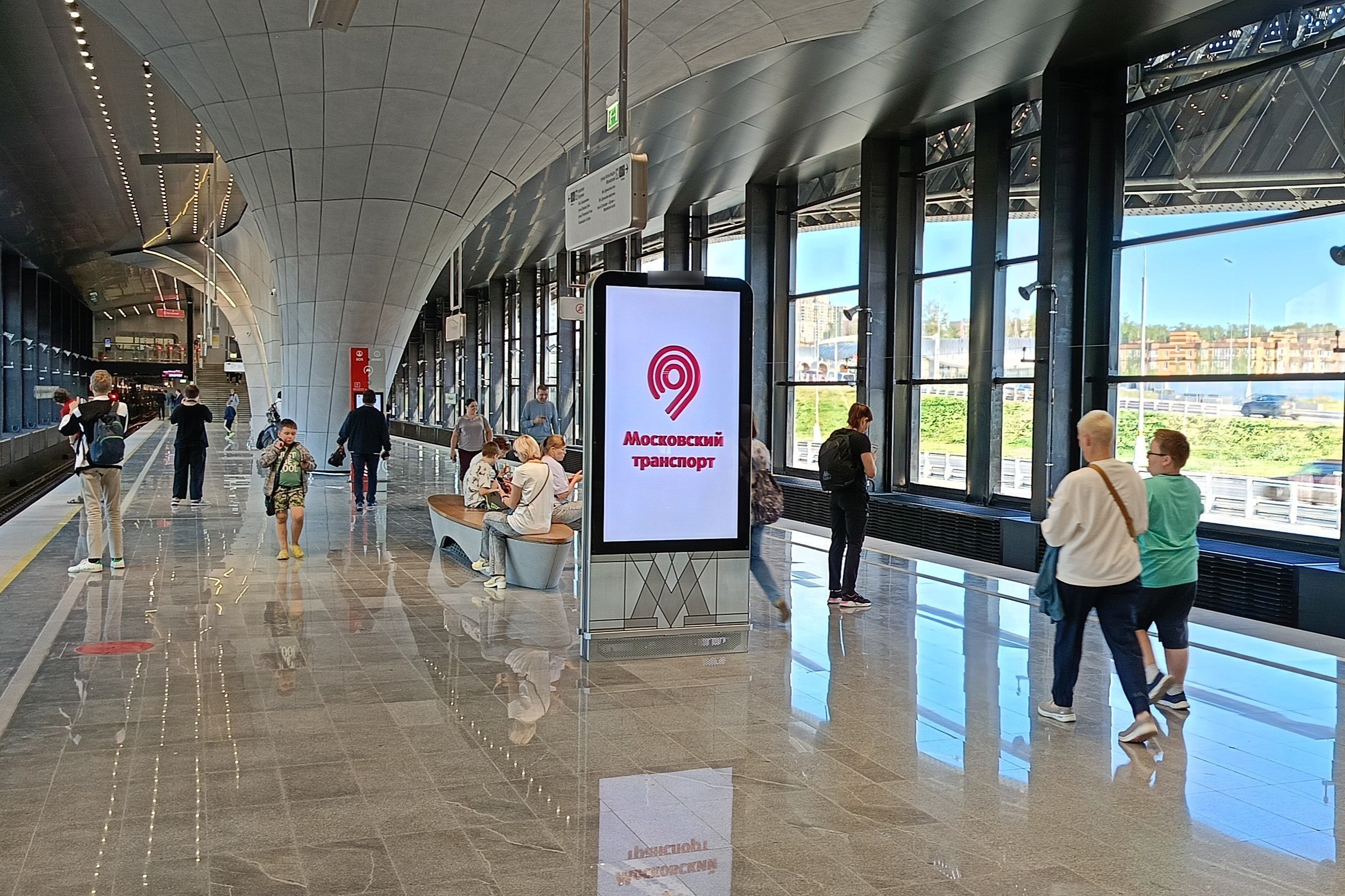 Фотография рекламного носителя, тип: Видеоэкран, адрес: Станция метро «Потапово», линия Сокольническая линия, Москва, Россия. Сторона/вариант A1 №1338185