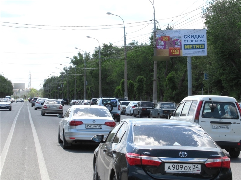 Фотография рекламного носителя, тип: Билборд 3x6, адрес: Ленина пр-т., в 45м за ост. 5-я Больница, Волгоград, Волгоградская область, Россия. Сторона А №111373