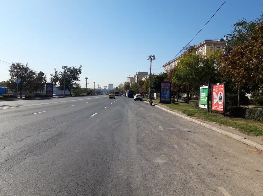 Фотография рекламного носителя, тип: Афиша 1.75x1.8, адрес: Фрунзенская наб., д.8, стенд 1, Москва, Россия. Сторона A №866597