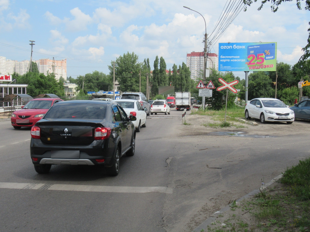 Фотография рекламного носителя, тип: Билборд 3x6, адрес: Космонавтов ул., д.1б, Воронеж, Воронежская область, Россия. Сторона А №111934