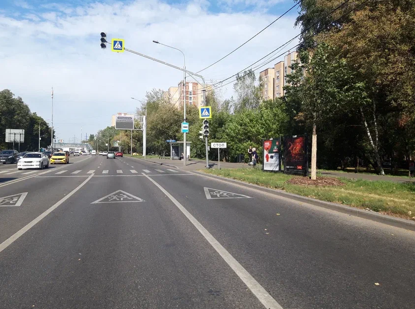 Фотография рекламного носителя, тип: Афиша 1.75x1.8, адрес: Осташковская ул., д.26, стенд 2, Москва, Россия. Сторона A №887171