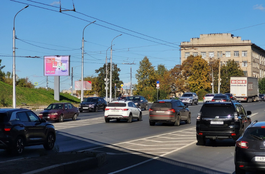 Фотография рекламного носителя, тип: Ситиборд 2.7x3.7, адрес: Циолковского ул. Х Горького ул., Рязань, Рязанская область, Россия. Сторона Б №156705