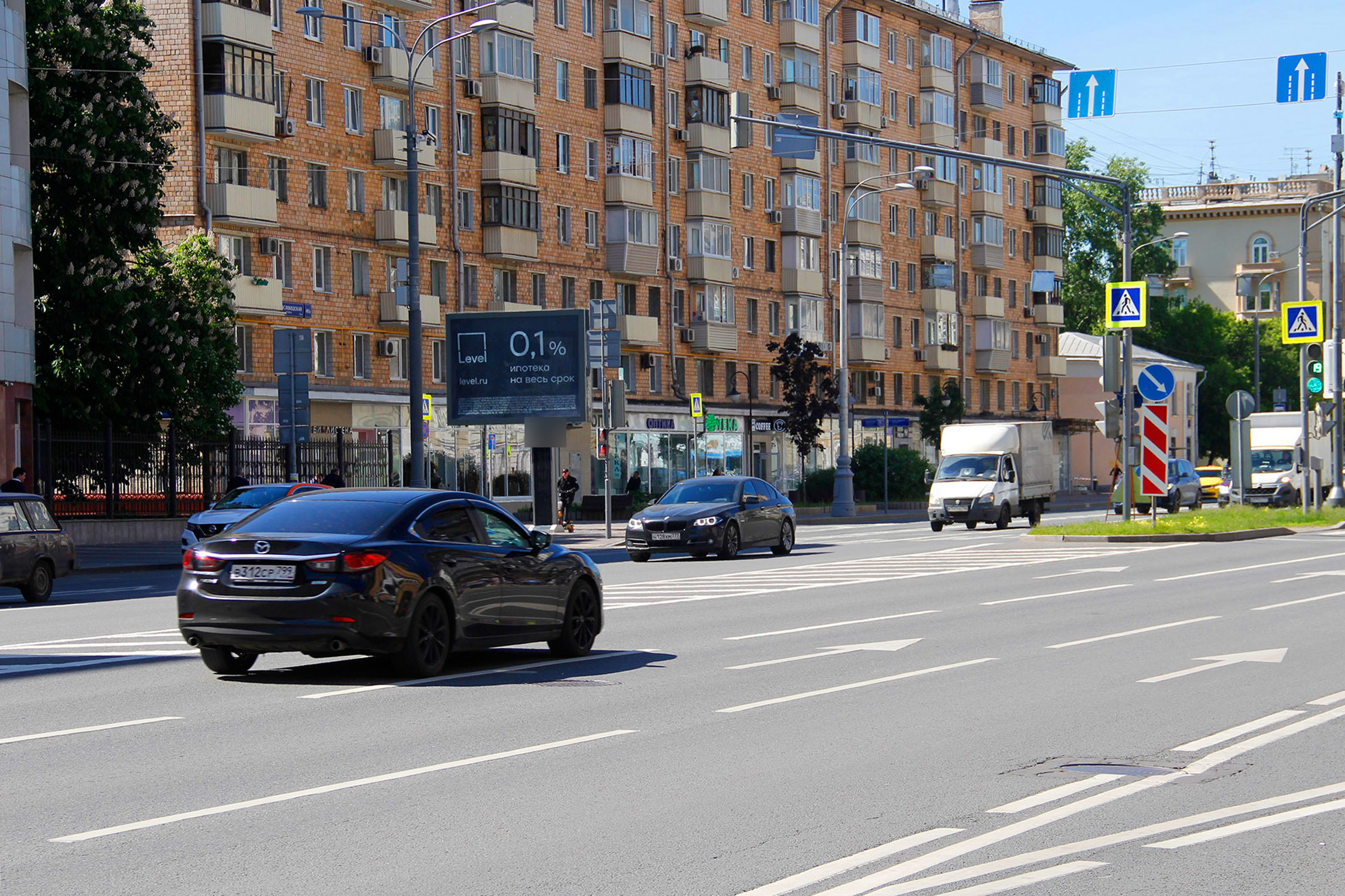 Фотография рекламного носителя, тип: Ситиборд 2.7x3.7, адрес: Новослободская ул., д.47, Москва, Россия. Сторона Б №566224