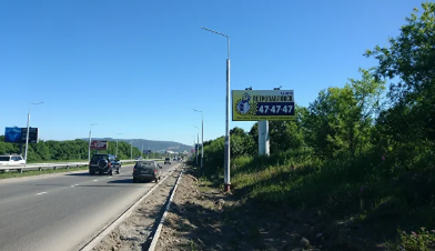 Фотография рекламного носителя, тип: Билборд 3x6, адрес: Петропавловск-Камчатский-морской порт-аэропорт а/д., 12 700м, Петропавловск-Камчатский, Камчатский край, Россия. Сторона А №1362412